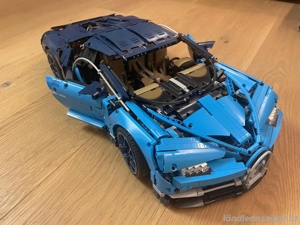 LEGO Technic Bugatti Chiron 42083 Bild 2