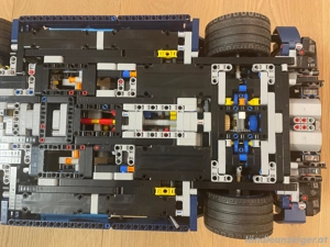 LEGO Technic Bugatti Chiron 42083 Bild 4