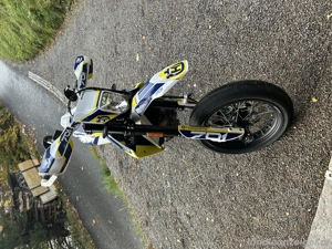 Husqvarna 701 Supermoto Bild 2
