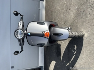 Vespa GTS 310 Supersport Grau Spezial Bild 2