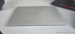 DELL Laptop P82G Bild 2