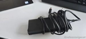 DELL Laptop P82G Bild 3