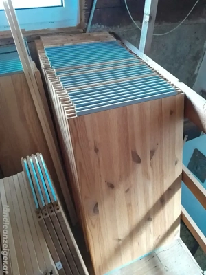 Praktische Holzregale Bild 5