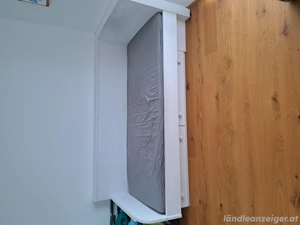 Einzelbett inkl. 2 Schubladen u. 2 Matratzen