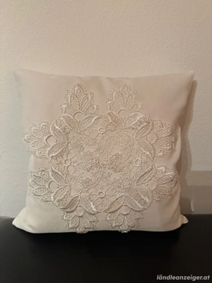 2 edle Kissenhüllen mit Spitze - 40 x 40 cm - Set (2 Stück): 12 Euro