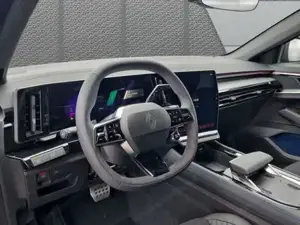 Renault Rafale Bild 12