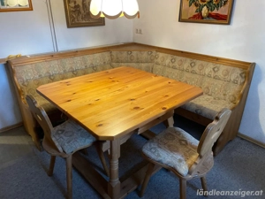 Bauernstube, Tisch, Eckbank und Sessel Bild 2