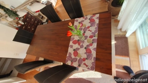 Tisch inkl. 5 Stühle