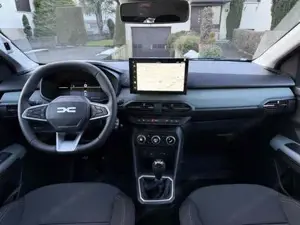 Dacia Sandero Bild 9