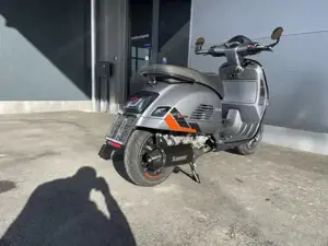 Vespa GTS 310 Supersport Grau Spezial Bild 5