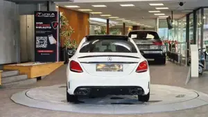 Mercedes-Benz C 220 Bild 6