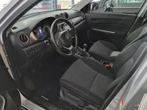 Suzuki Vitara Bild 9
