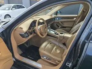 Porsche Panamera Bild 12