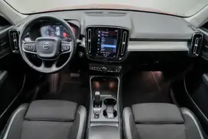 Volvo XC40 D3 A Momentum LED PDC KAM W-Paket elSitz Bild 6