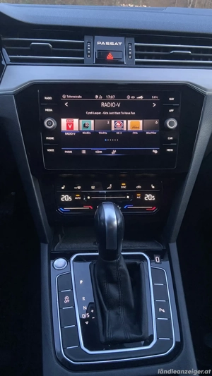 VW Passat Variant Elegance 2.0 TDI SCR DSG   Top gepflegt, voll ausgestattet Bild 8
