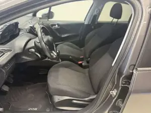 Peugeot 208 Bild 9
