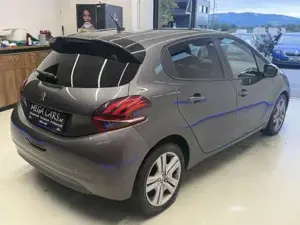 Peugeot 208 Bild 6