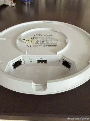 Uniquiti UniFi AP AC Pro Indoor   Outdoor Access Point (UAP-AC-PRO) Bild 3