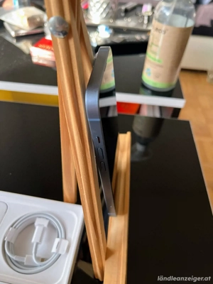 iPhone 14 128 GB in blau Bild 8