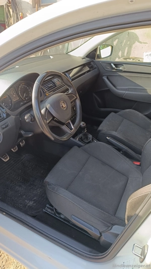 Skoda Rapid zu verkaufen Bild 3