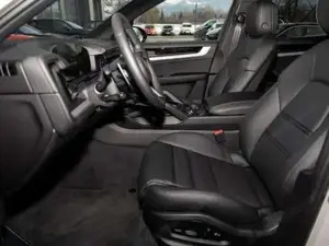 Porsche Cayenne Bild 15