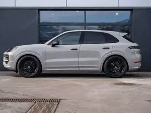 Porsche Cayenne Bild 2