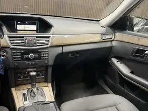 Mercedes-Benz E 220 Bild 12