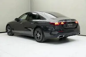 Mercedes-Benz E 300 Bild 9