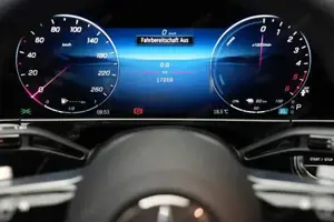 Mercedes-Benz E 300 Bild 4