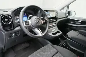 Mercedes-Benz eVito 112 Kasten Lang Navi KAM SpurW SpurH LM Bild 6
