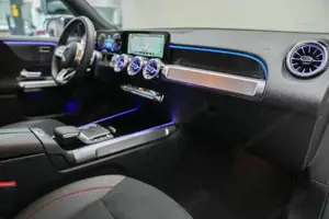 Mercedes-Benz GLB 200 d 4MATIC Night Navi Sport KAM SpurW SpurH Bild 7