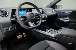 Mercedes-Benz GLA 200 d 4MATIC W-Paket Navi Night Sport KAM Bild 4