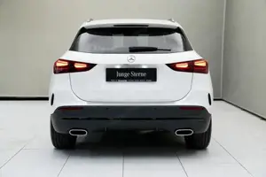 Mercedes-Benz GLA 200 d 4MATIC W-Paket Navi Night Sport KAM Bild 7