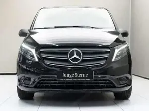 Mercedes-Benz Vito 116 CDI Tourer SELECT Lang PDC KAM KlimaA Bild 3