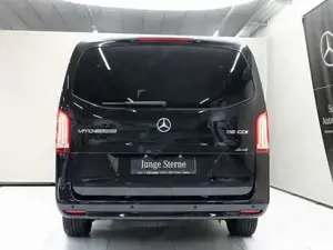 Mercedes-Benz Vito 116 CDI Tourer SELECT Lang PDC KAM KlimaA Bild 4