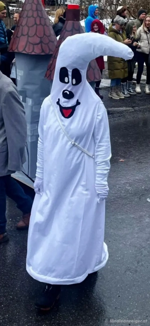 Faschingskostüm Geist (10 Stk. oder einzeln zu verkaufen) Bild 2