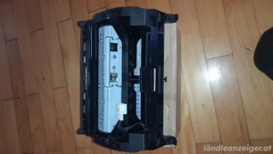 verkaufen monitor mercedes c 200 ab 2007 Bild 3