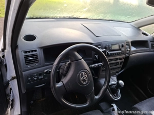 Toyota Corolla Verso D-4D Bild 2