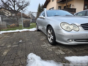 Zu Verkaufen Mercedes 240 CLK Bild 2