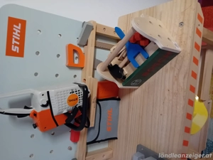 Kinder Werkbank aus Holz Marke Stihl
