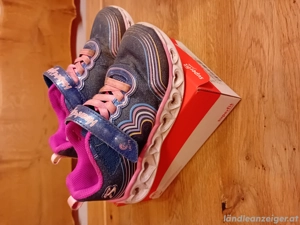 Turnschuh mit Blinklicht Sketchers Gr. 29