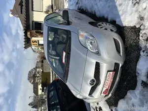 Toyota Yaris Bild 2