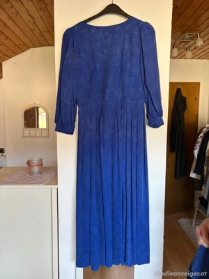 Dirndl Grösse 42 Bild 2