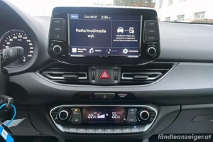 Hyundai i30 CW 1,0 T-GDI Edition 30 Plus Kombi Bild 5