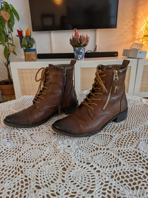 Damen-Lederschuhe zu verkaufen - Größe 39