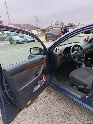 tolles Auto wird günstig verkauft Bild 9