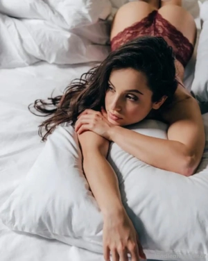 Hallo ich bin in deine Stadt 27 Jahre  Bild 2