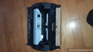 verkaufen monitor mercedes c 200 ab 2007 Bild 3