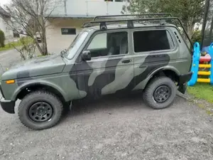 Lada Niva 4x4 Bild 2