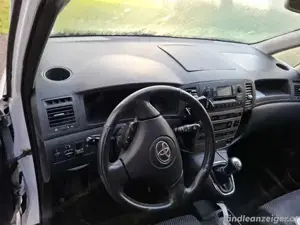 Toyota Corolla Verso D-4D Bild 2